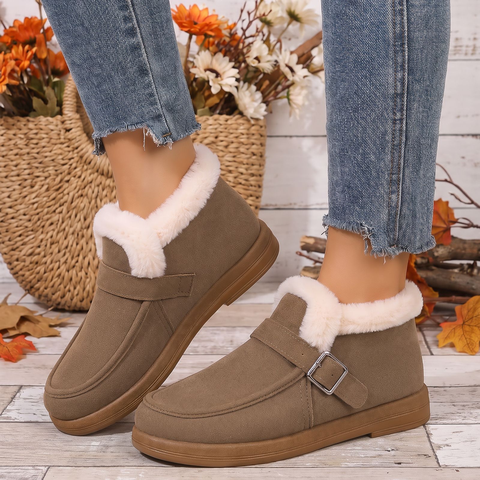 Zapatos de algodón de mujer invierno transfronterizo botas de nieve temu más veludo grueso botas de algodón caliente botas al aire libre botas de moda al por mayor image 4