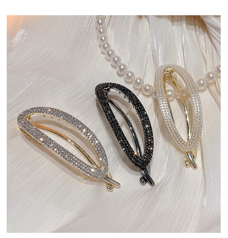 30g Weight Hair Clip Hair Accessories Type Rhinestones Inlay Material Holiday, Daily Occasion Fashion Simple Style Geometric Alloy Plating Rhinestones Hair Clip