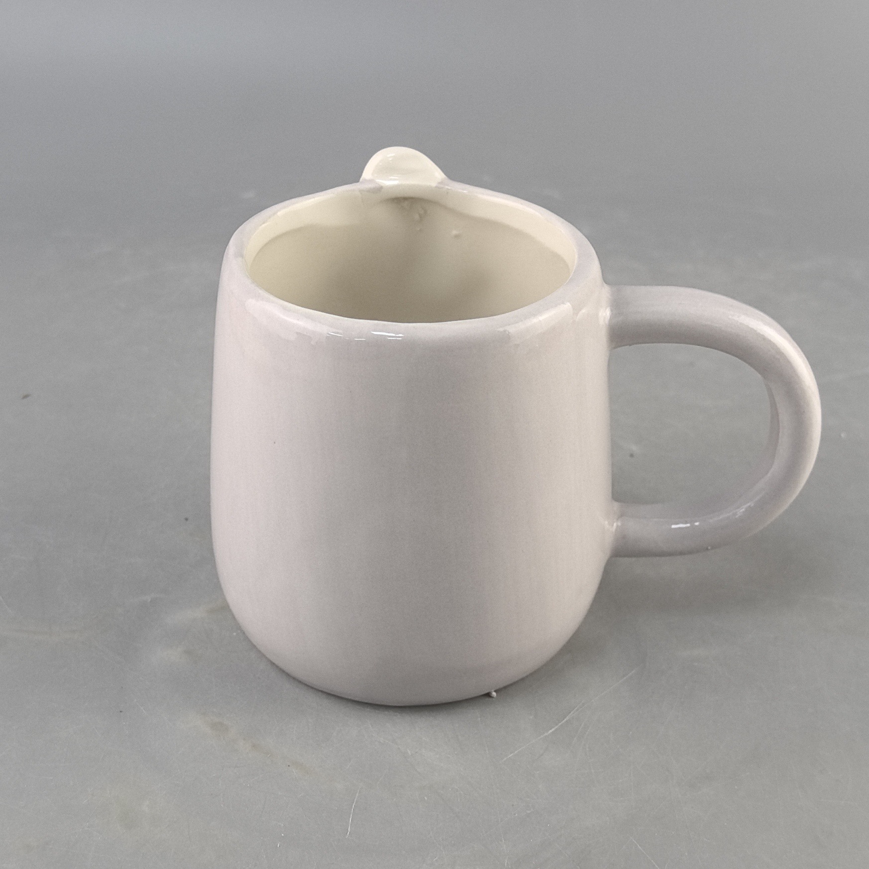 Fresco estilo japonés de dibujos animados para gatos tazas de cerámica encantadora taza de oficina con cucharas de cubierta taza de agua para parejas