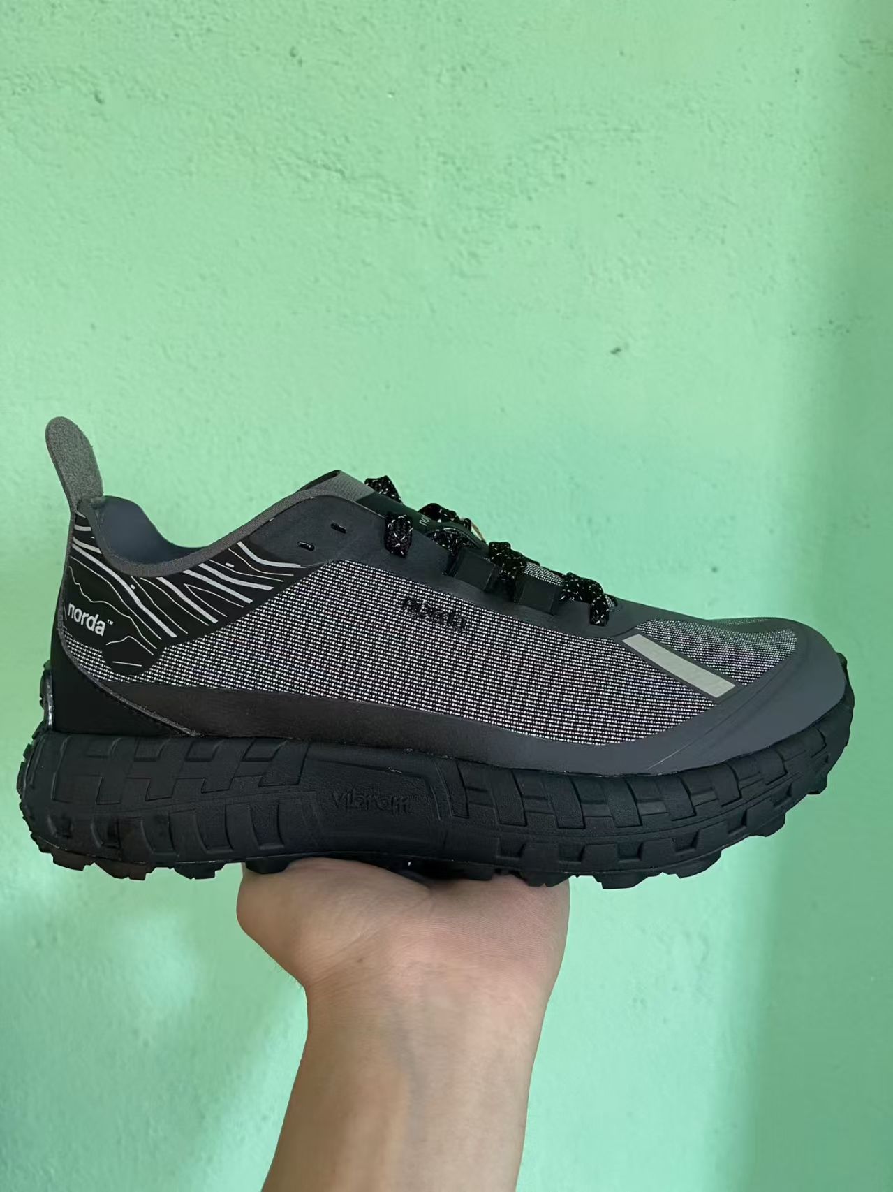 Norda 001 zapatos de montaña de empresa transfronteriza, zapatos de correr de altura baja para hombres y mujeres