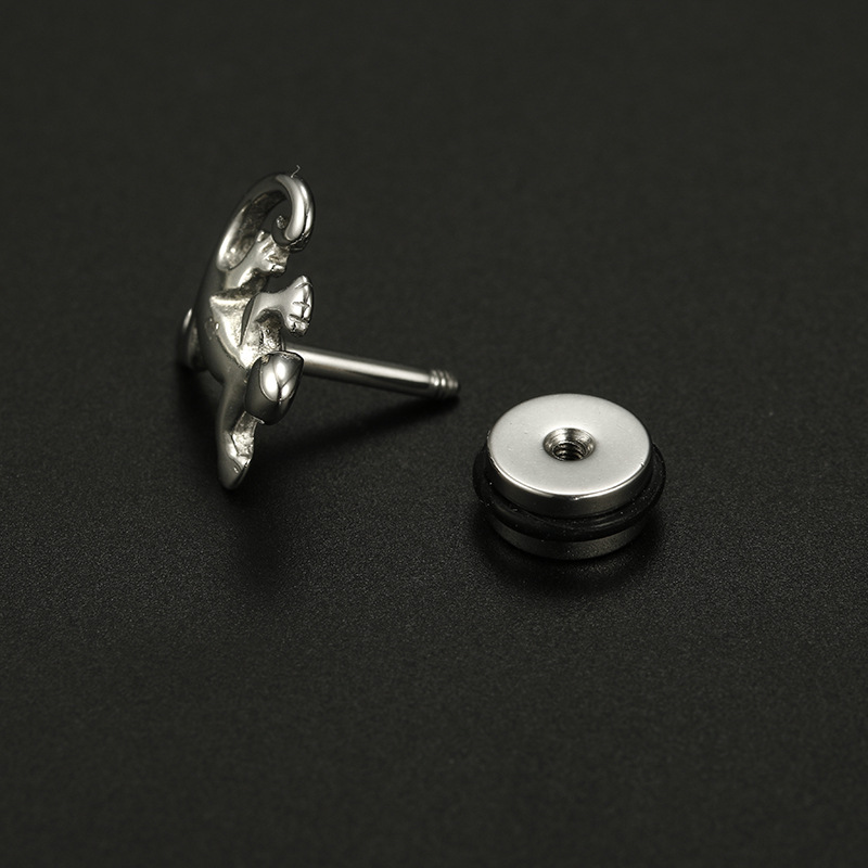 Fashion Style Plating Craft 18K Real Gold Plated Stainless Steel PVD Coated Stone-Free Insect Plating Fashion Ear Studs For Unisex
