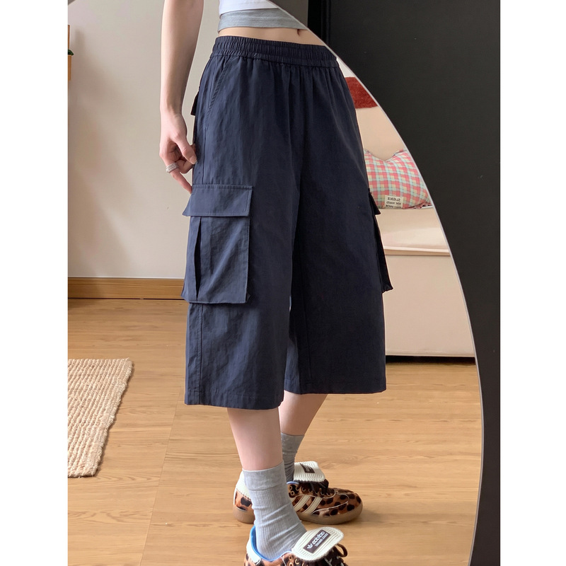 Navy blue workwear cropped pants for women, summer thin high-waisted drapey straight casual pants, cool for walking, wide-leg mid-length pants