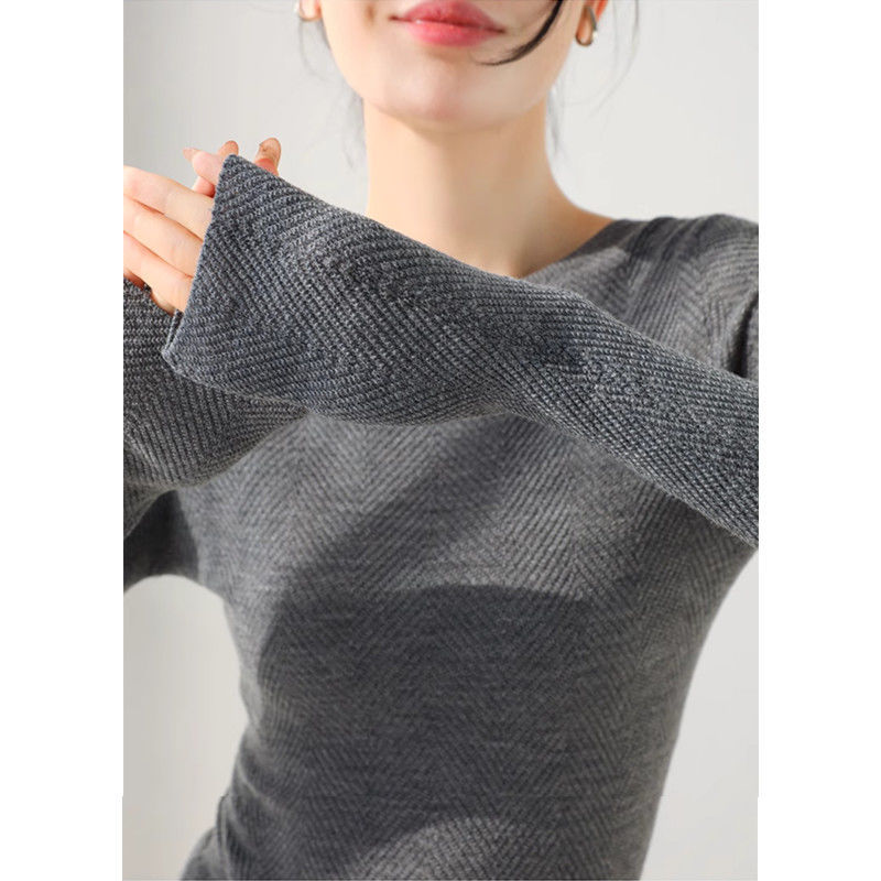 French-Style Gray Round-Neck Long-Sleeve Knit Sweater for Women 2026 Spring and Autumn Textured Slim-Fit Base Sweater
