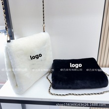 25新款羊皮毛一体小香风单肩斜挎包秋冬季女士双c包包保暖暖手包