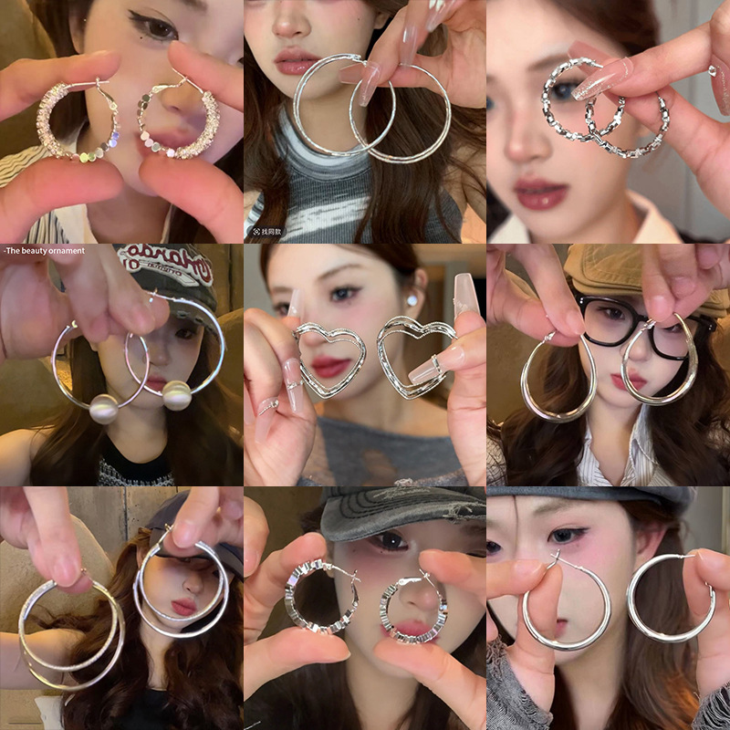 Sweet Cool Style Spice Girl's Ear Ring Earrings 2025 New Style Simple Round Face Earrings Personalized Cyber Red Circle Earrings