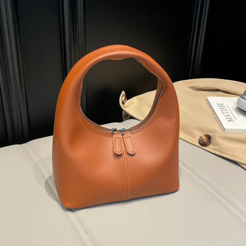 Trendy Niche Designer Bags 2025 New Cute Handbags for Women Vintage High-Quality Versatile Tote Bags Trendy Niche Designer Bags 2025 New Cute Handbags for Women Vintage High-Quality Versatile Tote Bags