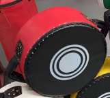 빨간 테두리 검정색 면