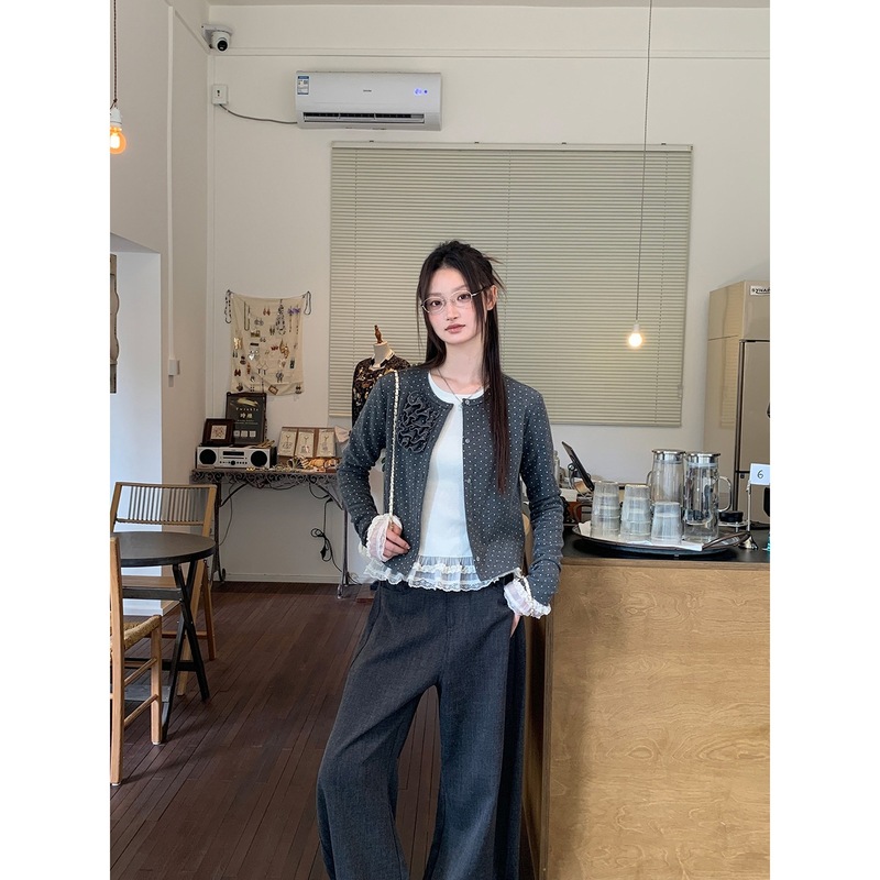 非常6+1纯欲蕾丝拼接上衣女显瘦打底衫+修身款圆领波点长袖开衫|undefined