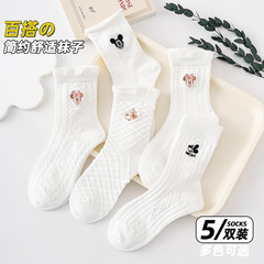 ミッキーマウスの白い靴下の中筒靴下の夏の薄いタイプのかわいいメッシュの通気性のストッキングの日本の漫画の熊
