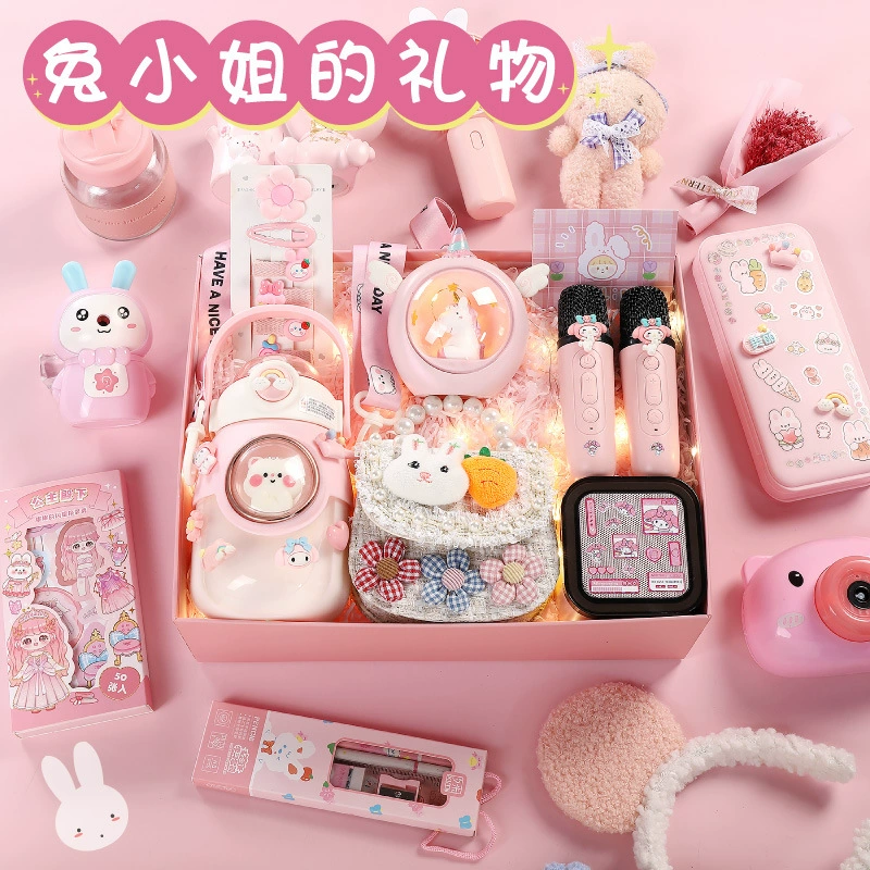 Подарок на день рождения десятилетней девочке — практичный и изысканный сувенир для девочек на первый год