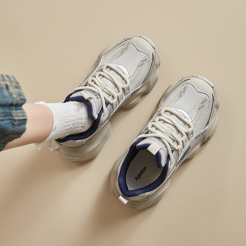 Zapatos de cuero estilo dad de Augu Shiden para mujer, novedad de otoño 2024, zapatillas casuales retro grises de suela gruesa para mujeres pequeñas