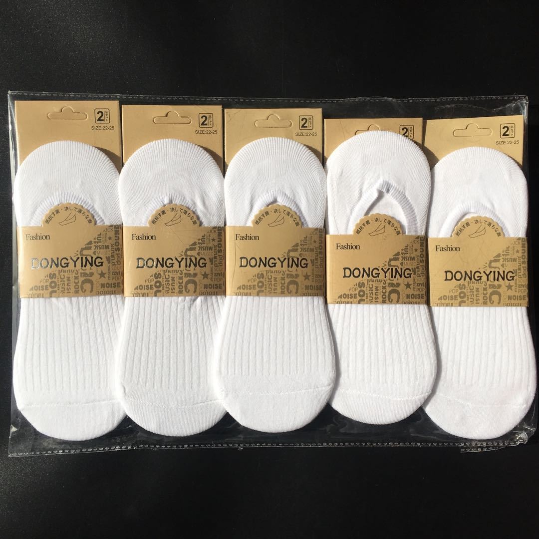 Venta al por mayor verano Delgado transpirable vertical invisible calcetines de silicona antideslizante talón adulto hombres y mujeres de corte bajo barco Calcetines