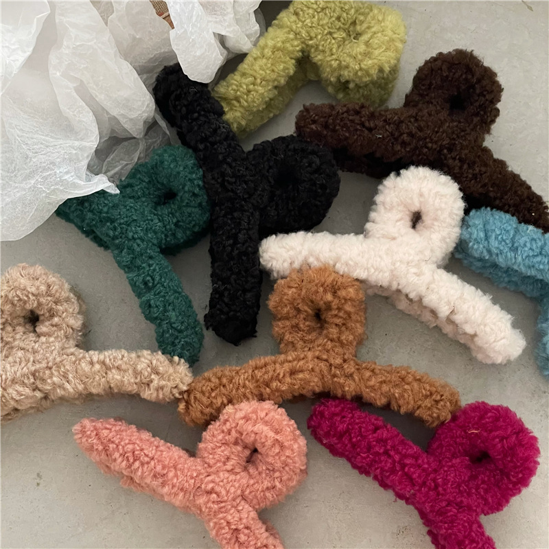 Cute Style Cute Solid Color Plush Hair Claws