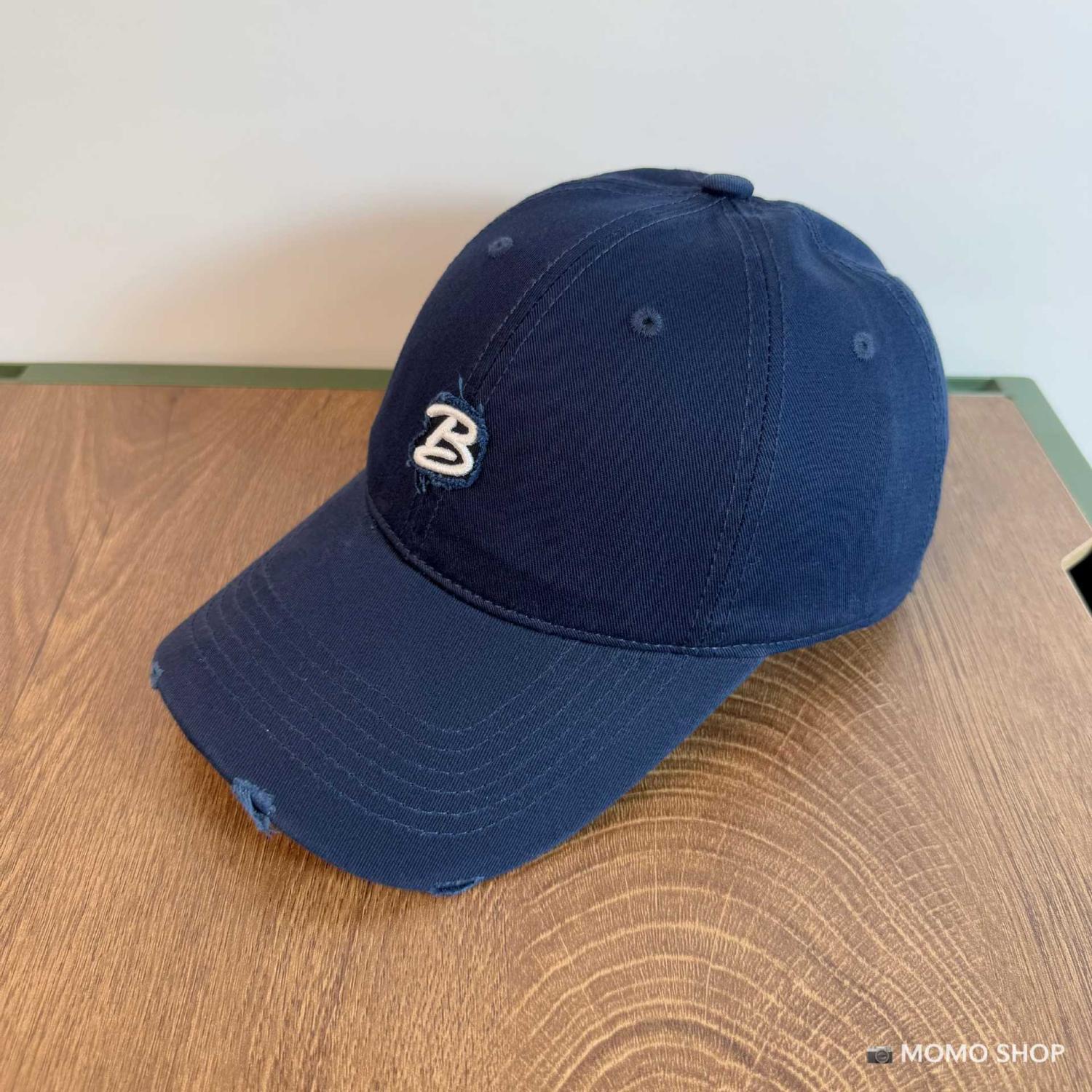 Retro hacer viejos agujeros de marca de moda coreana B letras bordadas sombrero de béisbol pareja estilo callejero amplio sombrero de lengua