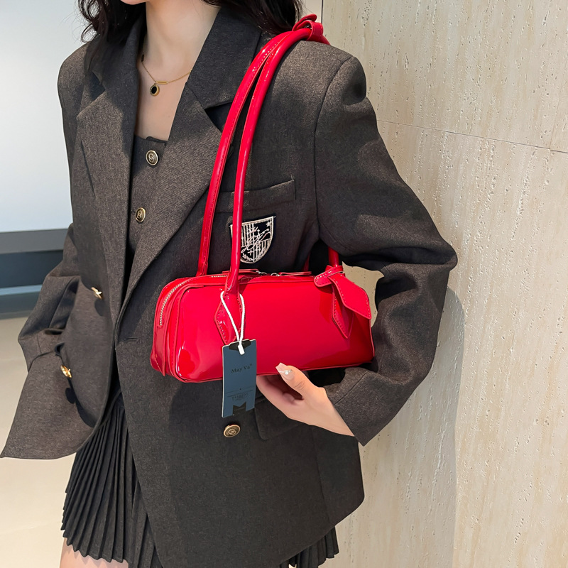 Bolso de axila con textura transfronteriza 2025 verano nuevo bolso femenino bolso retro de alta gama bolso de hombro brillante de charol