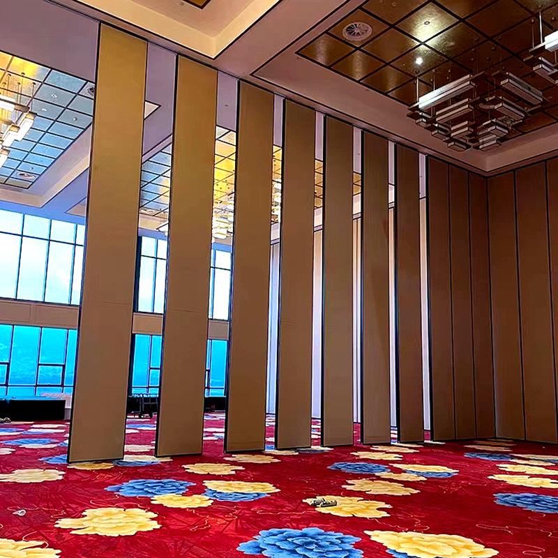 厂家定制移动隔断 酒店活动隔断 无地轨 易操作 高度可定制