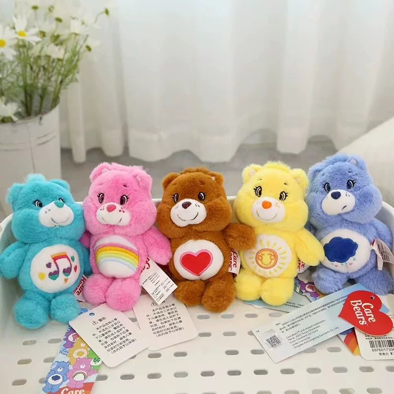 Cartoon appeases rainbow doll, plush toy