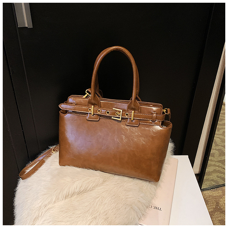 Otoño y invierno de 2024 nuevo bolso de mano de moda casual bolso de mochila de mujer retro de alta calidad bolso de viaje de gran capacidad