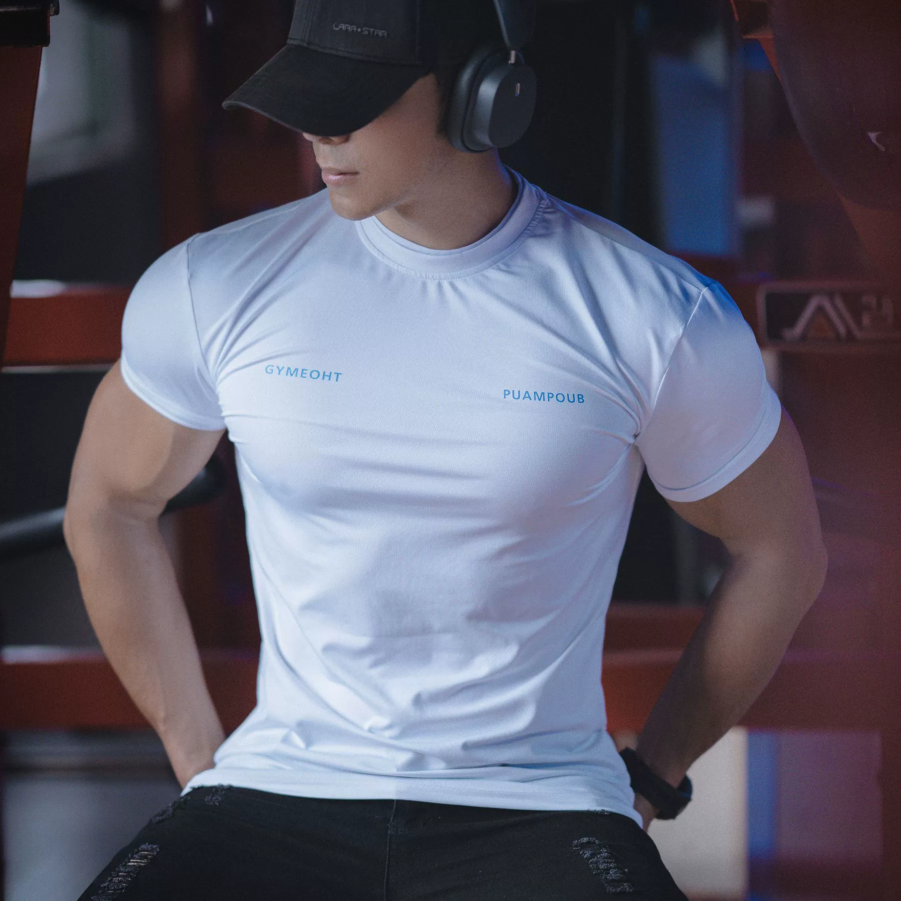Весна и лето новые мужские виды спорта повседневный бег в тренажерном зале Быстрая сухая эластичная простая футболка с короткими рукавами с двойным вырезом