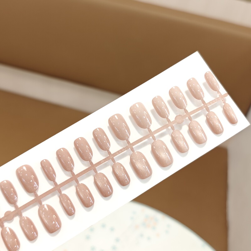 Wearable Manicure, Simple Pure Color White Moonlight Flash Cat Eye Wearable Nails, Thickeneded Semi-Handmade Nail Strips, Fake Nails