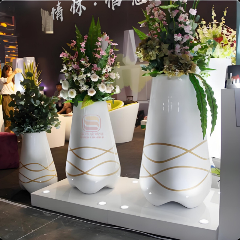 Fibra de vidrio corrugada combinación de maceta de flores hotel centro comercial club de ocio maceta de fibra de vidrio flor bonsai