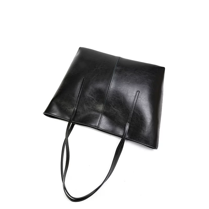 Capacious shoulder bag, leather one-shoulder bag, genuine leather
