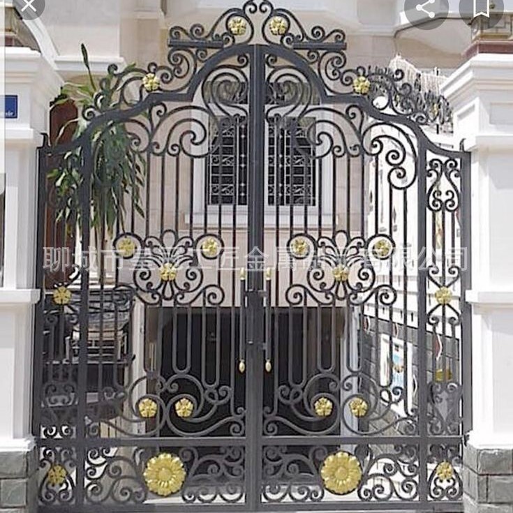 Double-open villa courtyard driveway gate fence iron gate forged courtyard door garden villa European square steel door Double-open villa courtyard driveway gate fence iron gate forged courtyard door garden villa European square steel door