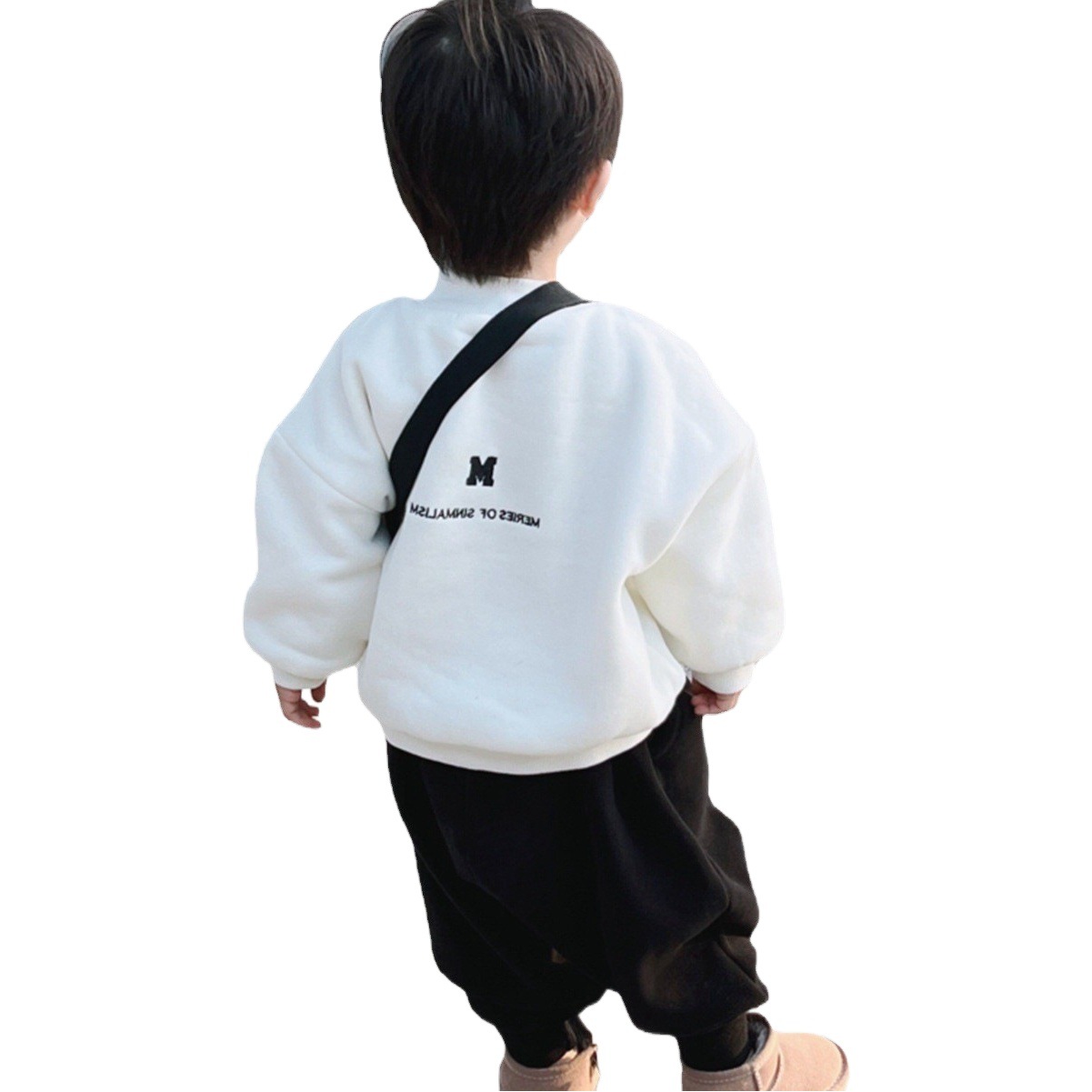 Ropa de padre e hijo ropa de invierno una letra de tres bocas de cuatro bocas M bordado suéter de cuello redondo forrado de lana engrosado Mono de bebé moda