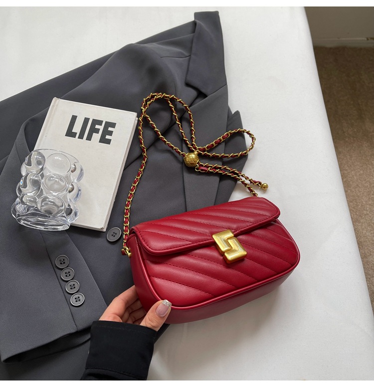 Borsa a tracolla donna elegante con catena strass di lusso_voghion.com