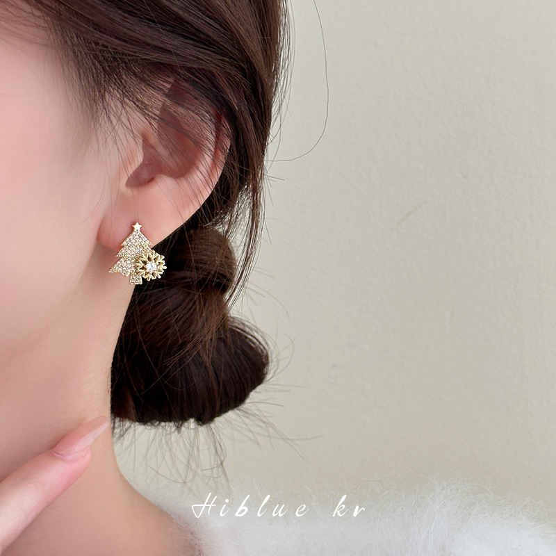 Christmas earrings rotating Christmas tree S925 silver needle earrings unique design rotating earrings Christmas tree earrings_voghion.com