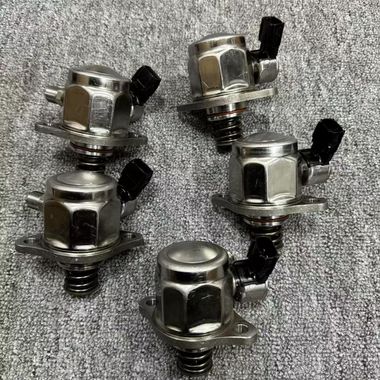 Для Volvo V40S60V60V70V90S902.0L легкий смешанный топливный насос высокого давления 32363034