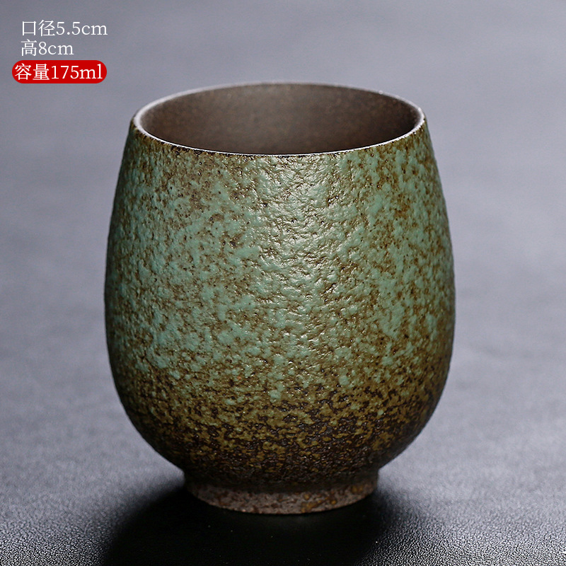 고대 의 녹색 달걀 큰 컵