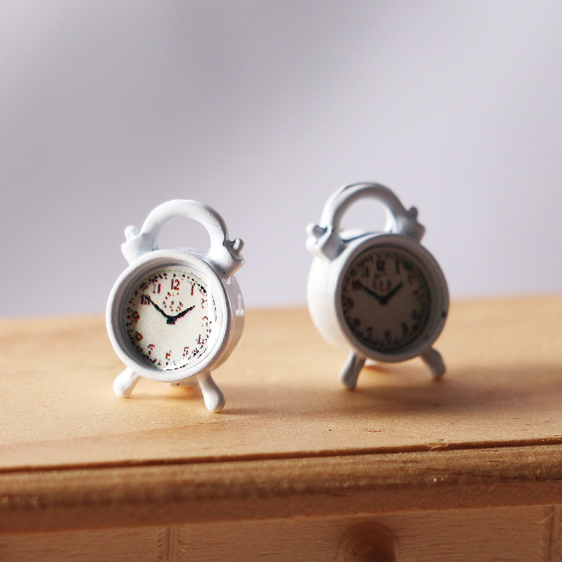 Dollhouse Dollhouse mini alarm clock play house life scene miniature model OB11 scene jewelry Dollhouse Dollhouse mini alarm clock play house life scene miniature model OB11 scene jewelry