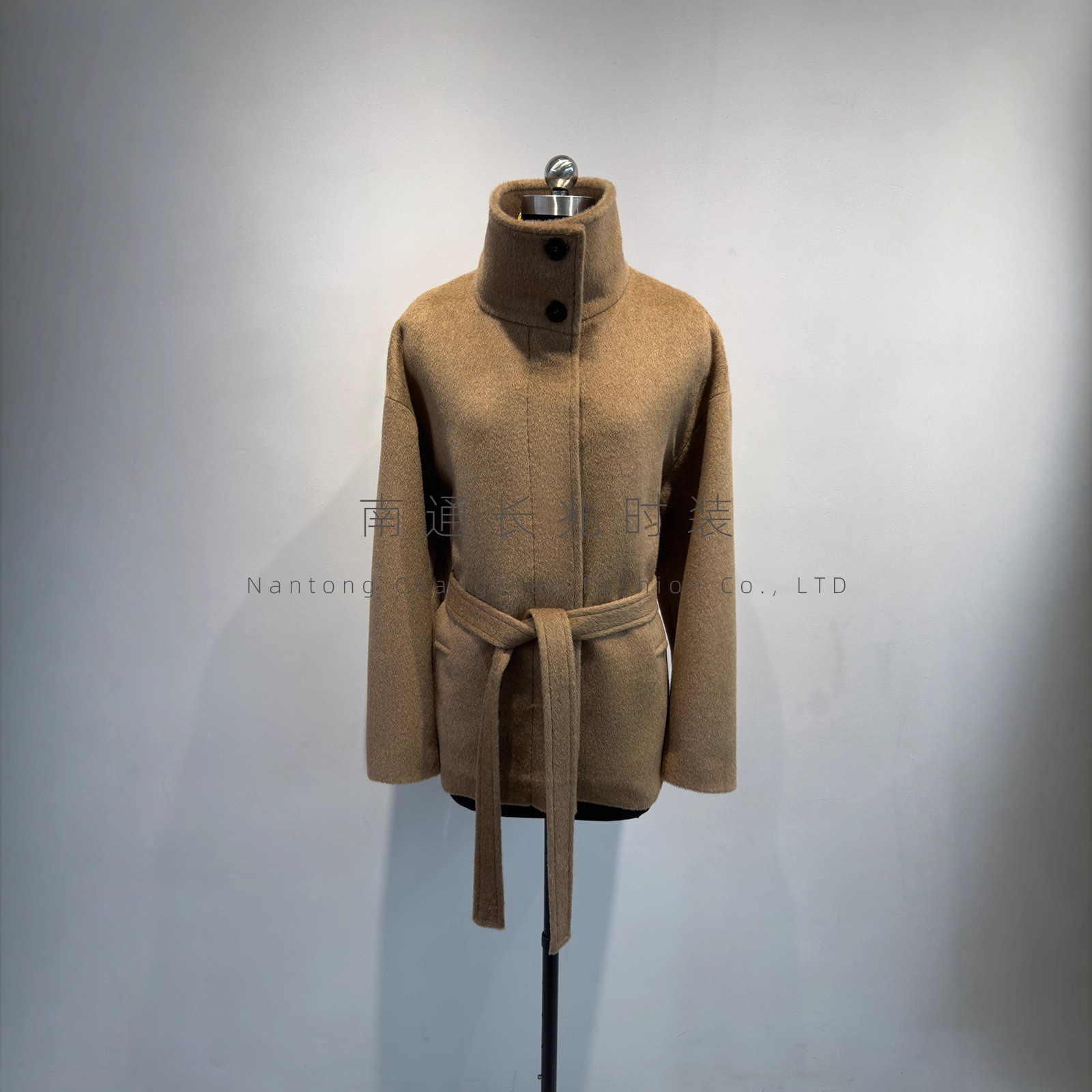 100% Camel Wool Short Coat ~ Heavy Craftsmanship, Stand Collar, Tie, Simple Silhouette, Natural Color, Autumn and Winter, High-End Elegant Women's Coat
