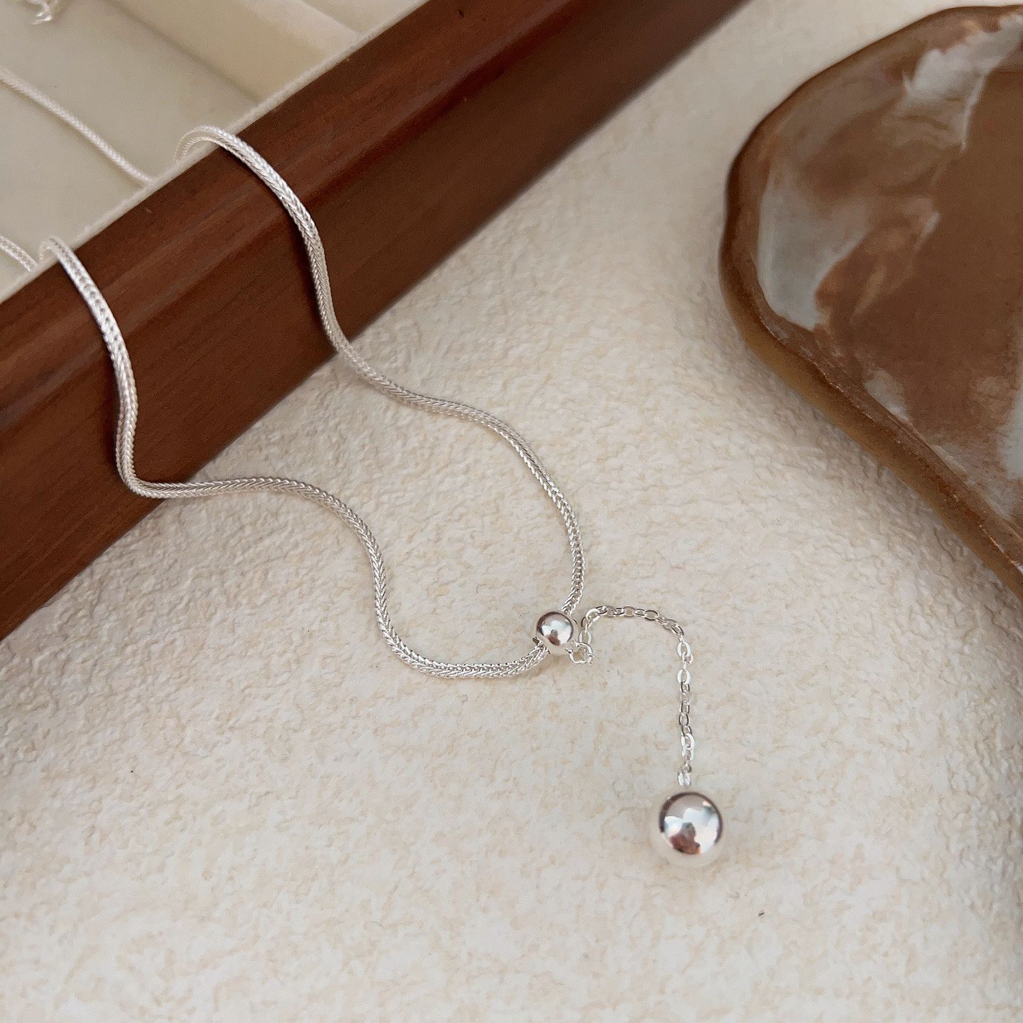 Sterling Silver Simple Style Plating Ball Pendant Necklace display picture 4