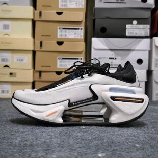 Спортивная обувь