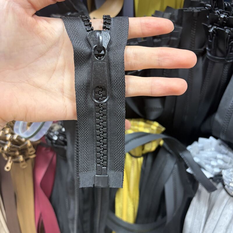 No. 10 Resin Open-End Rotating Zipper for Bags, down Jackets, Tents, Extended Length Zippers, Sleeping Bags, Tent Zippers No. 10 Resin Open-End Rotating Zipper for Bags, down Jackets, Tents, Extended Length Zippers, Sleeping Bags, Tent Zippers