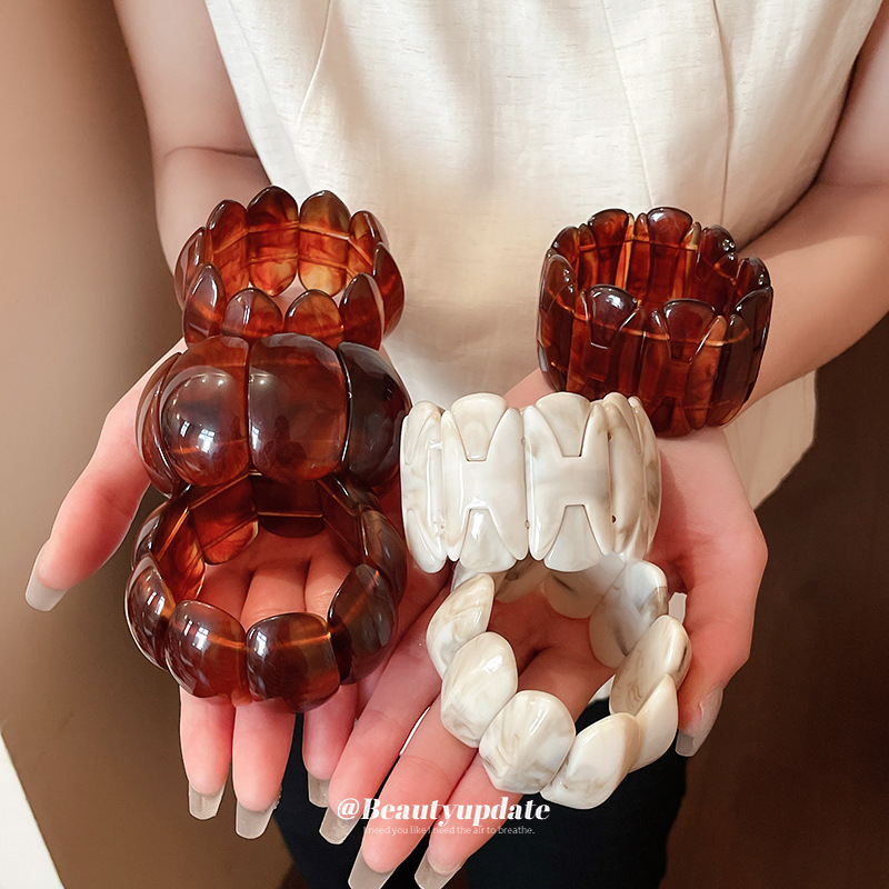 Maillard otoño e invierno pulseras elásticas ovaladas, pulsera de personalidad de nicho, temperamento de moda, joyería de alta gama de lujo ligero