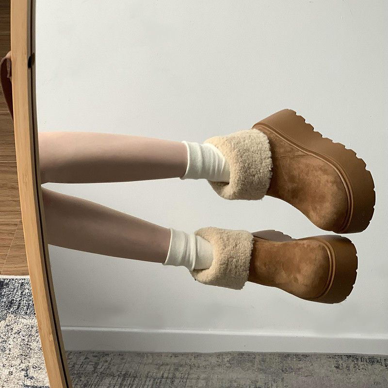 Moda universal botas de algodón para mujeres 2025 invierno calentamiento de suela gruesa con muffin de algodón para aumentar la altura de las botas de nieve de moda