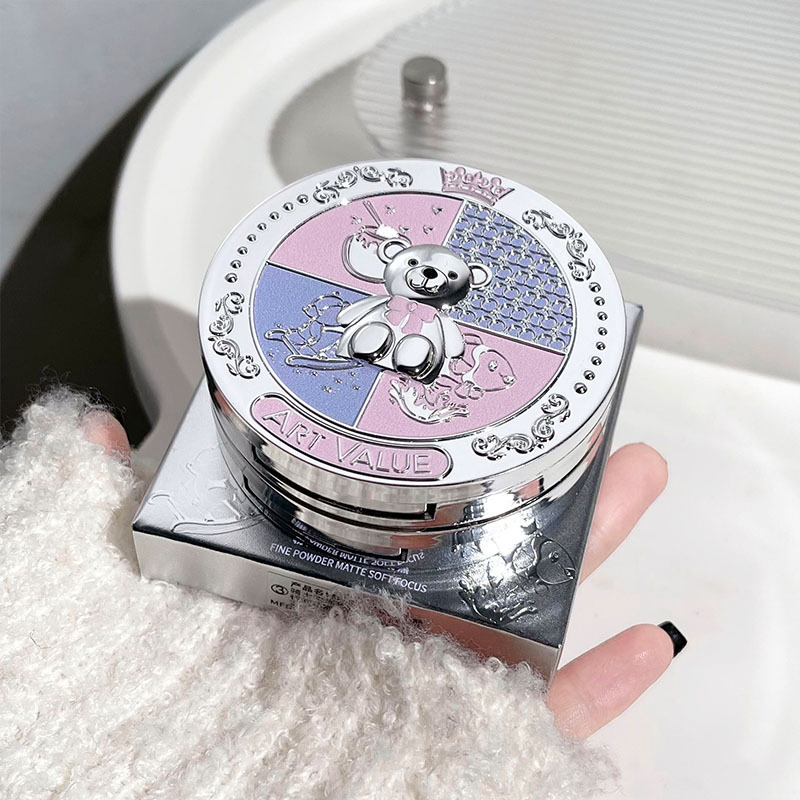 Art Value Bear Knight Powder Cooking Soft Mat Natural Maquillaje Brillante Maquillaje de Chica Maquillaje en polvo