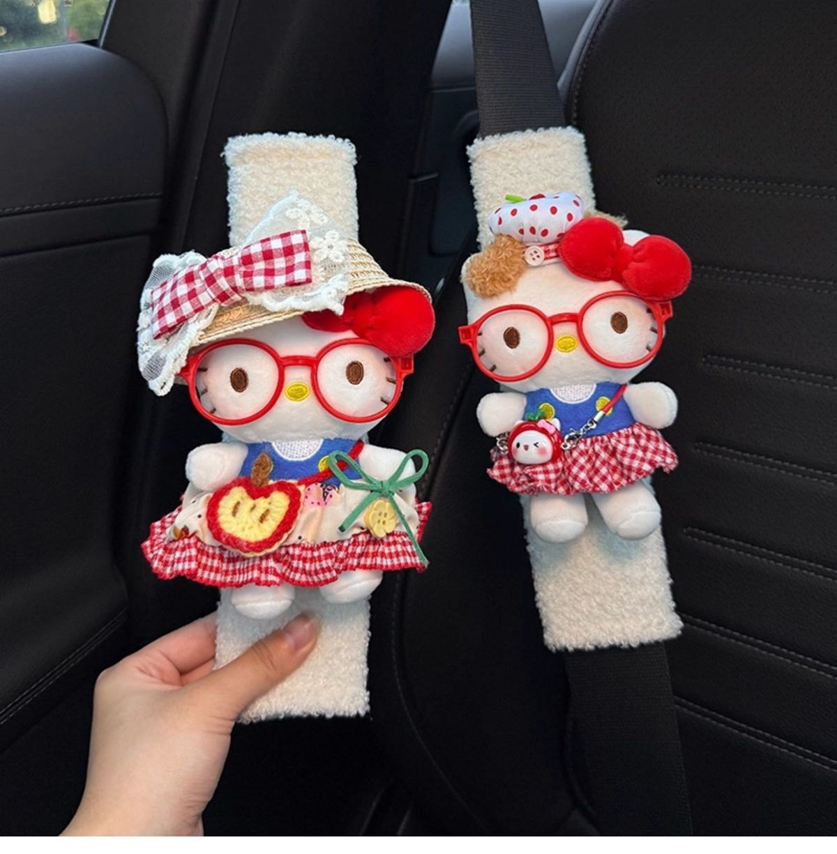 Car Hello Kitty Seatbelt Shoulder Pad Decoration, Cute and Wear-Resistant, High-End Feel, for Women and Couples