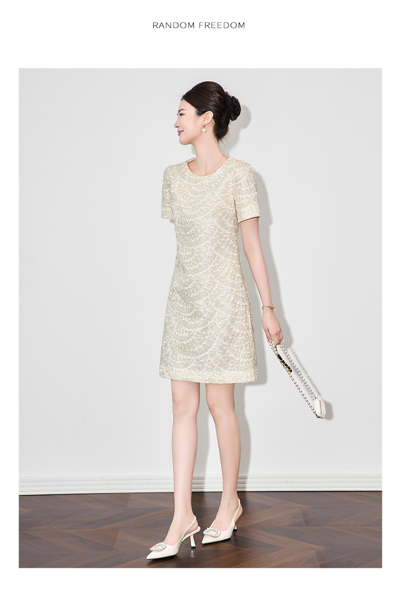 Váy maxi nữ thêu họa tiết lông vũ organza tay ngắn — mơ chi tiết 10
