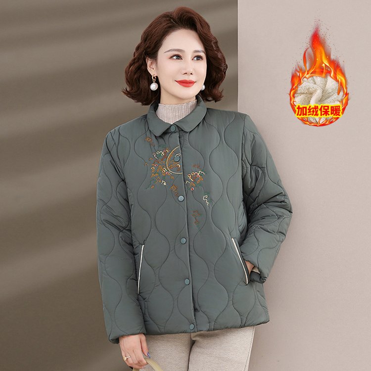 Live cotton coats keep you warm in cold weather!