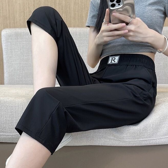 Ice silk quick-dry three-quarter/nine-quarter pants for women, summer thin style, 2026 new model, high-waisted, elastic, slimming, harem-style, slim-fit women's pants Ice silk quick-dry three-quarter/nine-quarter pants for women, summer thin style, 2026 new model, high-waisted, elastic, slimming, harem-style, slim-fit women's pants