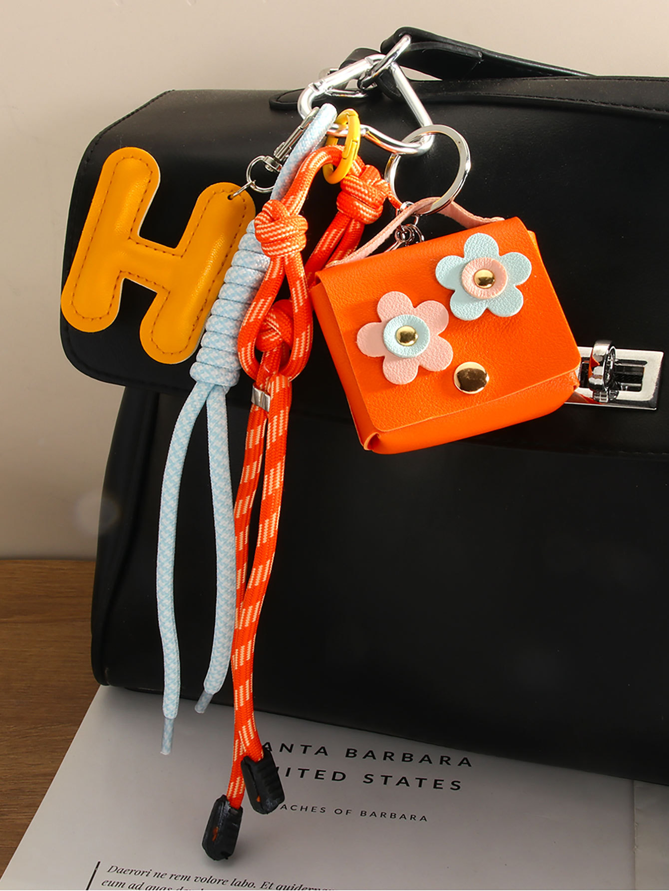 1 Pieza Todas Las Temporadas Cuero Sintético Bolso De Mano Colgante De Bolsa display picture 3