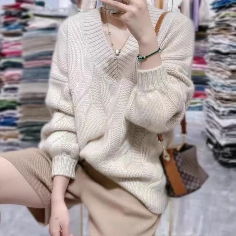 Inner Mongolia 500g 100 Pure Cashmere V Neck Large Flower Hemp Loose Lazy Style Cashmere Sweater Women's Autumn and Winter Large Size Sweater Inner Mongolia 500g 100 Pure Cashmere V Neck Large Flower Hemp Loose Lazy Style Cashmere Sweater Women's Autumn and Winter Large Size Sweater