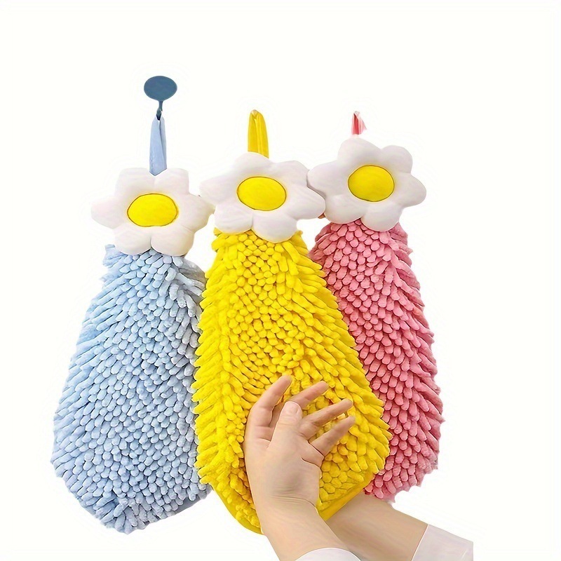 かわいい卵の花は手ぬぐいを拭きます。|undefined