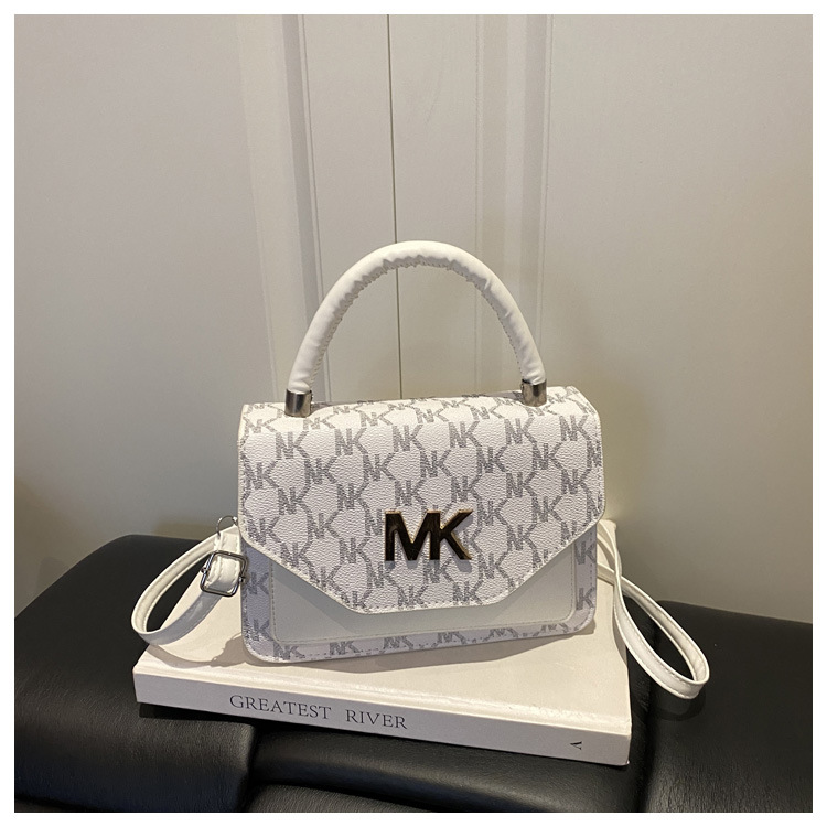 Nueva bolsa de hombro 2026 primavera y verano nuevo nicho de diseño bolso de mochila de moda simple bolso de tendencia de mujer