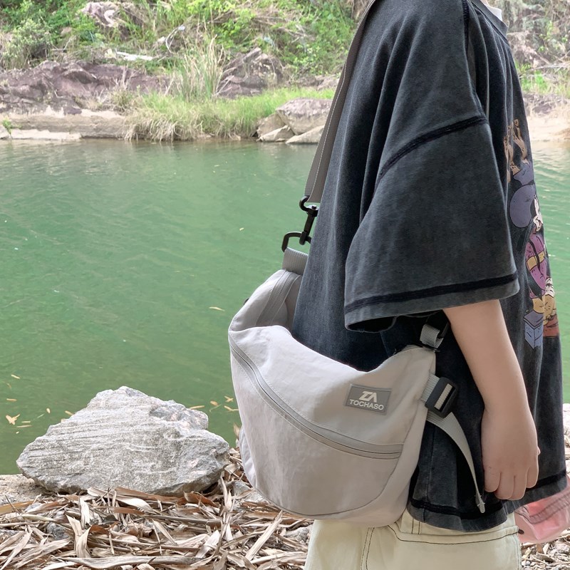 Bolsa de hombro para niños coreanos, moda de gran capacidad, letras extranjeras, mochila para bebés, nueva bolsa de viaje para niños.