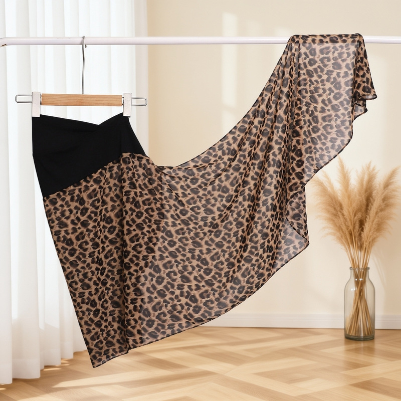Fashionable Light Luxury Style Leopard Print Chiffon Spliced Crystal Linen Wrap Scarf Convenient Scarf Headscarf Head Cover Veil for Women